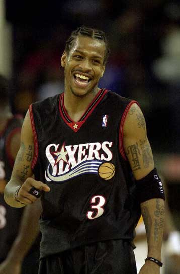 Τελειώνουν τα… επίθετα που περιγράφουν το μεγαλείο του Αϊβερσον – Νέο ρεκόρ καριέρας με 54 πόντους