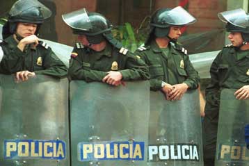 Δύο νεκροί από έκρηξη βόμβας στην Κολομβία