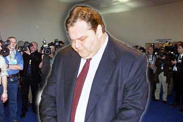 Τα ΜΜΕ δεν παιδαγωγούν τους πολίτες