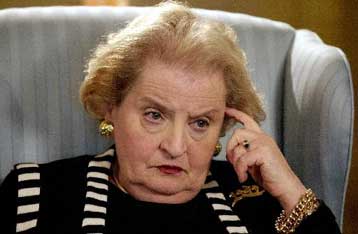 Μετά τη Χίλαρι και η Ολμπράιτ ετοιμάζει την αυτοβιογραφία της