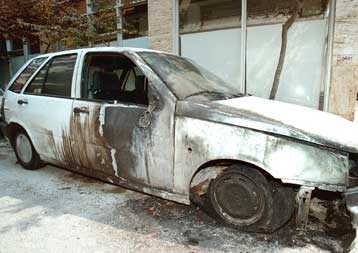 Εμπρηστική επίθεση στο αυτοκίνητο του Τούρκου εμπορικού ακολούθου