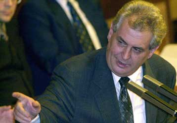 Την παραίτηση του νέου διευθυντή της τσεχικής τηλεόρασης ζητά ο πρωθυπουργός της χώρας