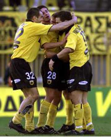 Επιχείρηση… αυτοσυγκέντρωση στην ΑΕΚ και σιωπή από Παθιακάκη