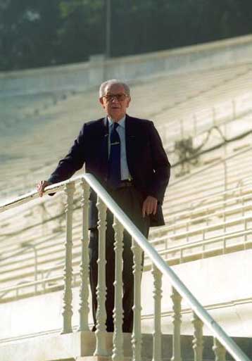 Ο Σάμαρανκ κορυφαία προσωπικότητα του 20ού αιώνα, σύμφωνα με γερμανική ψηφοφορία