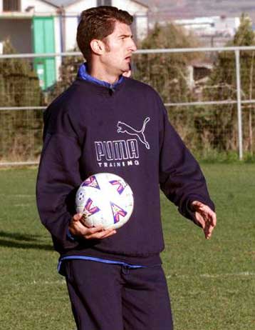 Στη διάθεση του Τεννέ και τυπικά ο Ίβιτς – Εκδόθηκε το δελτίο του