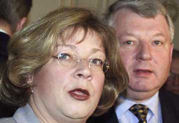 Κυβερνητική κρίση στη Γερμανία προκαλούν οι «τρελές αγελάδες»