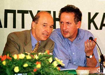 Εσωκομματικές εκλογές και διαρχία κυριάρχησαν στη συνάντηση Σημίτη – Σκανδαλίδη