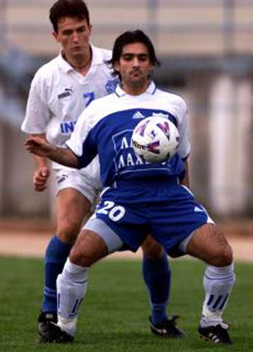 «Κυανέρυθρος» ο Αγαπητός Αμπελάς