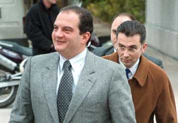 Τη σύσταση εξεταστικής επιτροπής για το Falcon ζητεί ο Καραμανλής με επιστολή του προς το Σημίτη