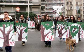 Διαπλεκόμενα επιβάλλουν την αναθεώρηση των άρθρων για τα δάση, καταγγέλλουν 89 οικολογικοί φορείς