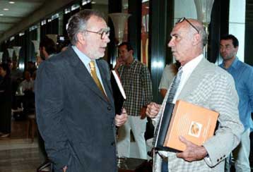 Ραντεβού Σημίτη με επιχειρηματίες των ΜΜΕ – Επαφές Βενιζέλου για τη διαφάνεια στο χώρο