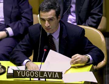 Για Αλβανούς αντάρτες και Μιλόσεβιτς συζητούν οι υπουργοί Εξωτερικών ΗΠΑ και Γιουγκοσλαβίας