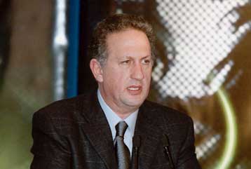 Δεν αποκλείει υποψηφιότητα για τη δημαρχία της Αθήνας ο Κώστας Σκανδαλίδης