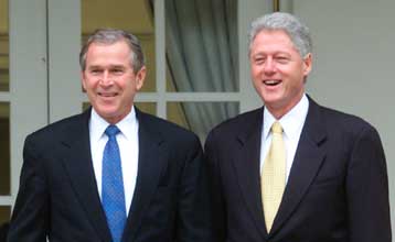 Στον αέρα, λόγω αντιρρήσεων Μπους, η συμφωνία για το Διεθνές Δικαστήριο που υπέγραψε ο Κλίντον