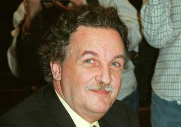 Ελεύθερος με εγγύηση ο γιος Μιτεράν, εάν καταφέρει να… την πληρώσει