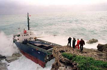 Διασώθηκε ένας από τους 50 και πλέον αγνοούμενους του ναυαγίου στην Τουρκία