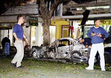 Στην Ουάσινγκτον εσπευσμένα ο Αραφάτ, ενώ το αίμα συνεχίζει να κυλά στη Μέση Ανατολή