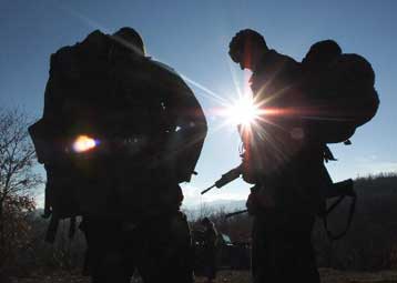 Απελευθερώθηκαν οι έξι Σέρβοι που κρατούνταν όμηροι από Αλβανούς αντάρτες