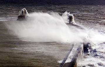 Έξι νεκροί και 45 αγνοούμενοι σε ναυάγιο στις ακτές της Τουρκίας