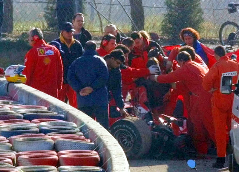 Formula 1: Αναβλήθηκαν οι δοκιμές της Ferrari λόγω τραυματισμού του L.Badoer