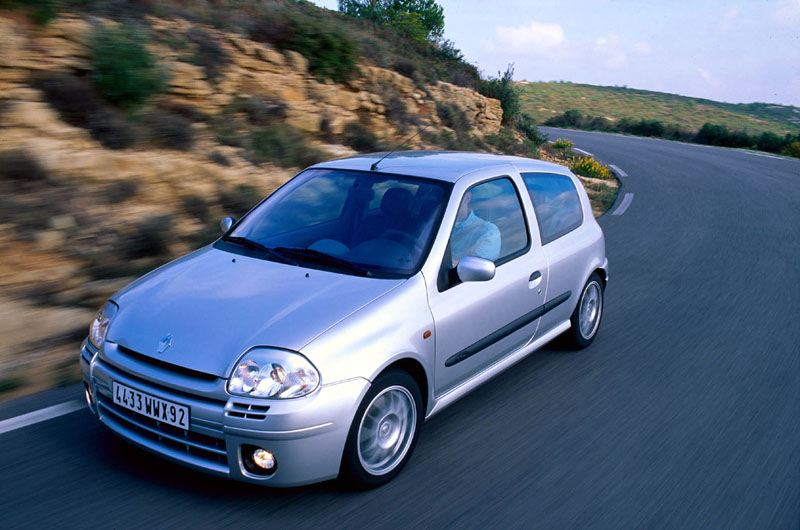 Ετος ανόδου για τη Renault το 2000