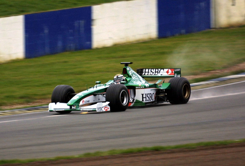 Formula 1: Καταστροφική αποδείχθηκε η πρώτη επαφή του E.Irvine με την Jaguar R2