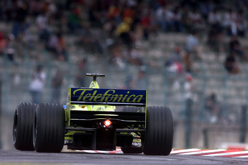 Formula 1: Αβέβαιο το μέλλον της Minardi παρά τις επαφές της με τη Renault