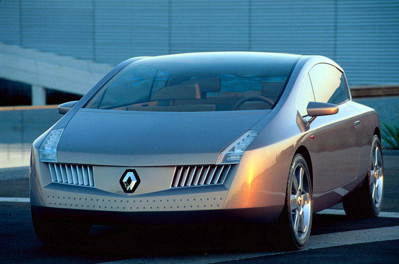 Σε συμβατικά μονοπάτια το εσωτερικό του Renault Vel Satis