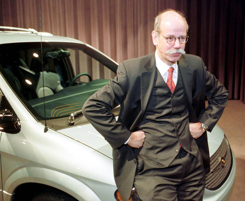 Η Chrysler περικόπτει περίπου 20.000 θέσεις εργασίας και κλείνει έξι εργοστάσια