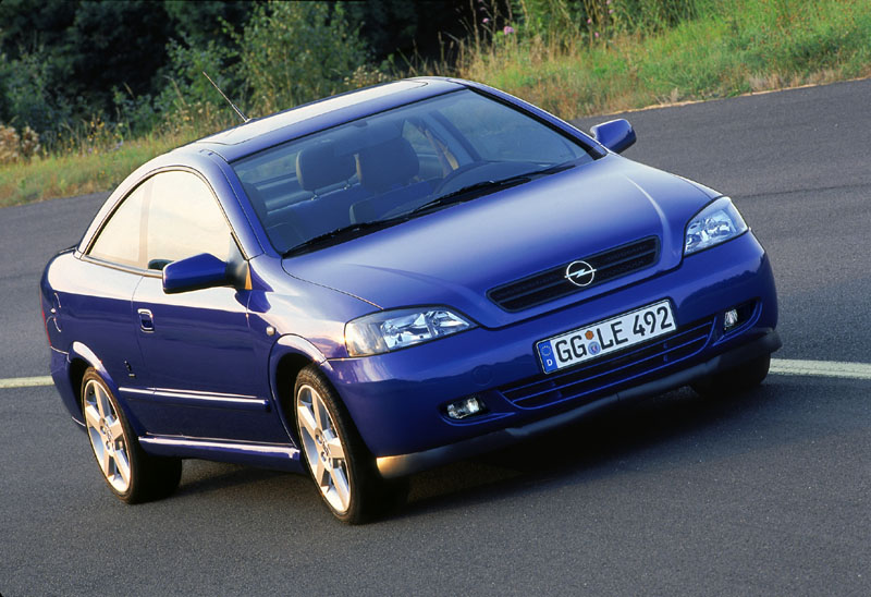 Σε επίπεδα ρεκόρ η παραγωγή του Opel Astra το 2000