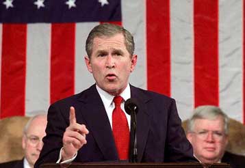 Πρόβλεψη για ανάπτυξη 2,4% το 2001 – Φορολογικές περικοπές 1,6 τρισ. δολαρίων