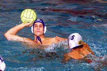 Ο Ολυμπιακός 22-6 τη Χίο και η Βουλιαγμένη 12-3 τον ΠΑΟΚ για τη 17η αγωνιστική