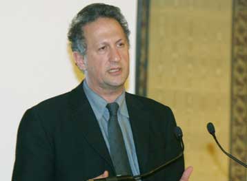 Δεν τίθεται θέμα αλλαγής του συμβόλου του ΠΑΣΟΚ, δήλωσε