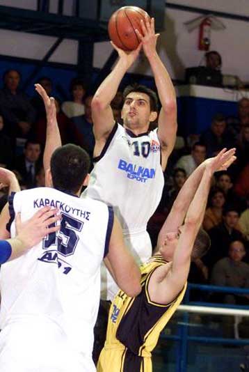 Για δεύτερη συνεχή φορά ο Χατζηβρέττας πολυτιμότερος παίκτης της Α1 ανδρών