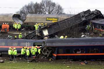 Δεκατρείς οι νεκροί – Ελάχιστες ελπίδες για επιζώντες