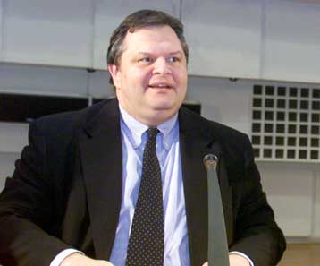 Την ισχύ του μετά τις επόμενες εκλογές μελετά ο Βενιζέλος