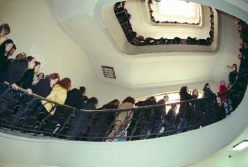 Προκηρύσσονται 1.155 θέσεις υπαλλήλων για αποφοίτους ΤΕΙ