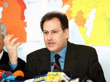 Απάντηση του υπουργού για Σπάτα, μετρό και Αττική Οδό