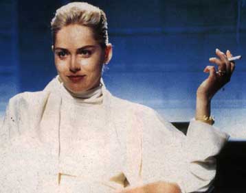 Oι κινηματογραφικοί ήρωες ενθαρρύνουν το κάπνισμα μεταξύ ανηλίκων