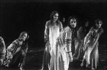 Η Ζουζού Νικολούδη παρουσιάζει τη «Μουσική»