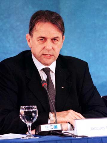 Ερίζουν για τη θέση του προέδρου της ΔΟΕ με φόντο τους Ολυμπιακούς Αγώνες της Αθήνας