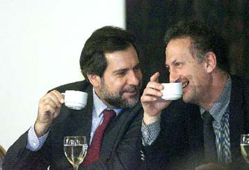 Η νέα δυναμική δεν βγαίνει από το ξεθώριασμα των ιδεών