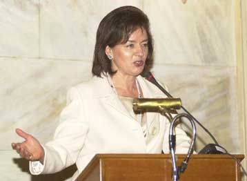 «Φοβάμαι μήπως κουράσουμε τους πολίτες με ασημαντότητες»