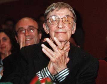 Στη Γενική Κλινική Αθηνών και πάλι ο Ντίνος Ηλιόπουλος