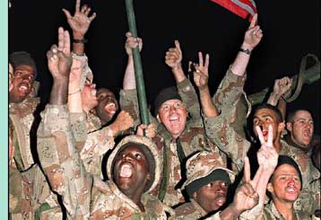 Στο Κουβέιτ ο Αμερικανός πρώην πρόεδρος Τζ.Μπους – Το Ιράκ εμμένει στην πλήρη άρση του εμπάργκο