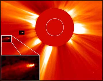 Το παρατηρητήριο SOHO κατέγραψε τη «βουτιά» ενός κομήτη