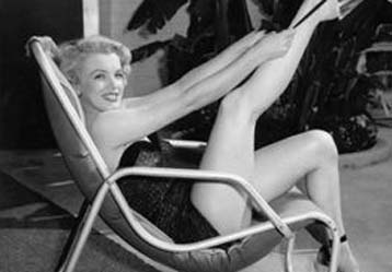 Στο σφυρί σπάνιες γυμνές εικόνες της