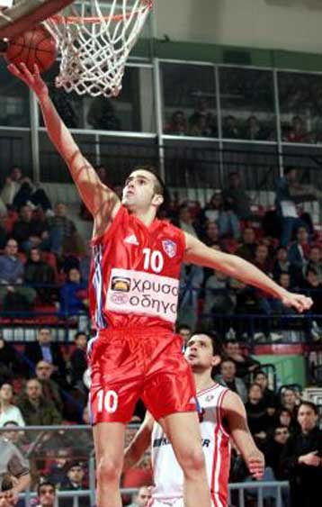 Αμφίβολη η συμμετοχή του στο κυριακάτικο ντέρμπι με ΠΑΟ