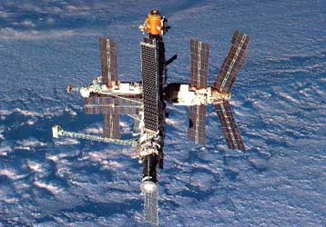 Μισθωμένη πτήση θα διέλθει κοντά από το σημείο πτώσης στον Ειρηνικό