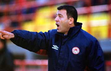 Είπε στους παίκτες ο Τάκης Λεμονής που ζήτησε 11 καμικάζι